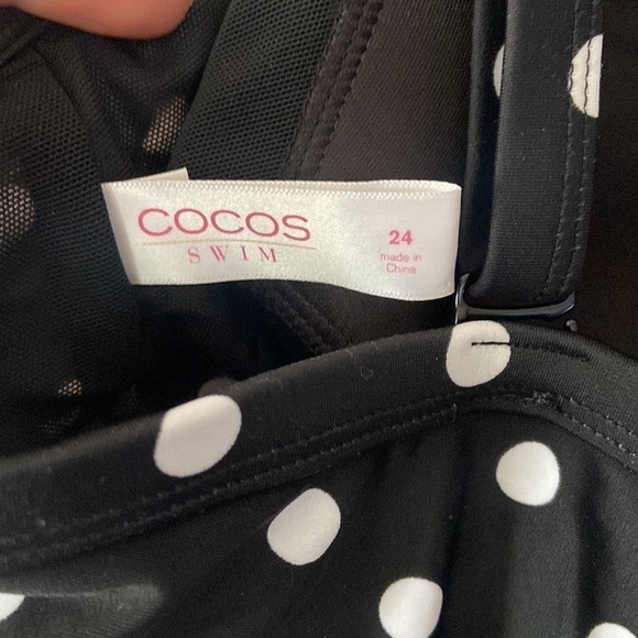 New CoCos Polkadot one piece Swimsuit Size 24 - Picture 6 of 9